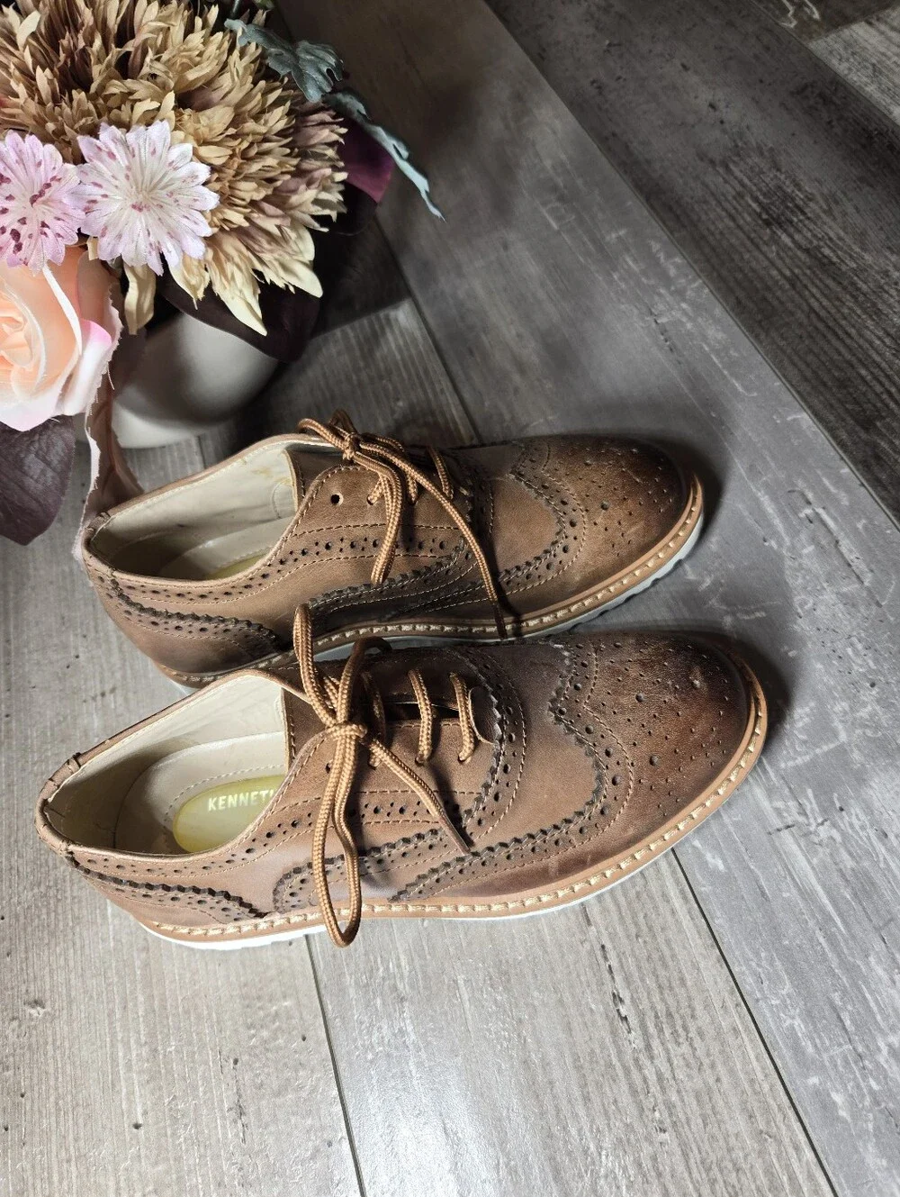 Kenneth Cole New York Boys Size 13 Cognac Leather Wingtip Brogues
